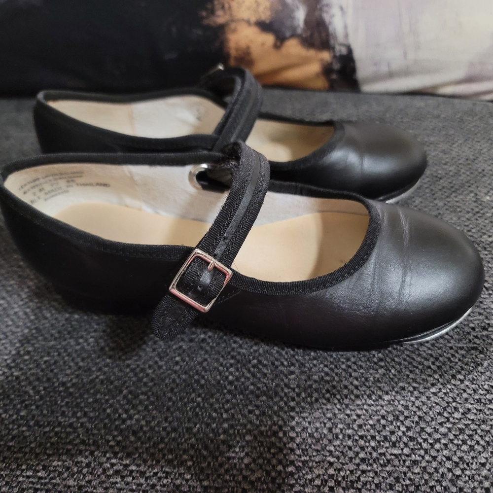 Capezio Tap Dance Hook & Loop Closure Kids Size 2 Shoes Tele Tone Tap